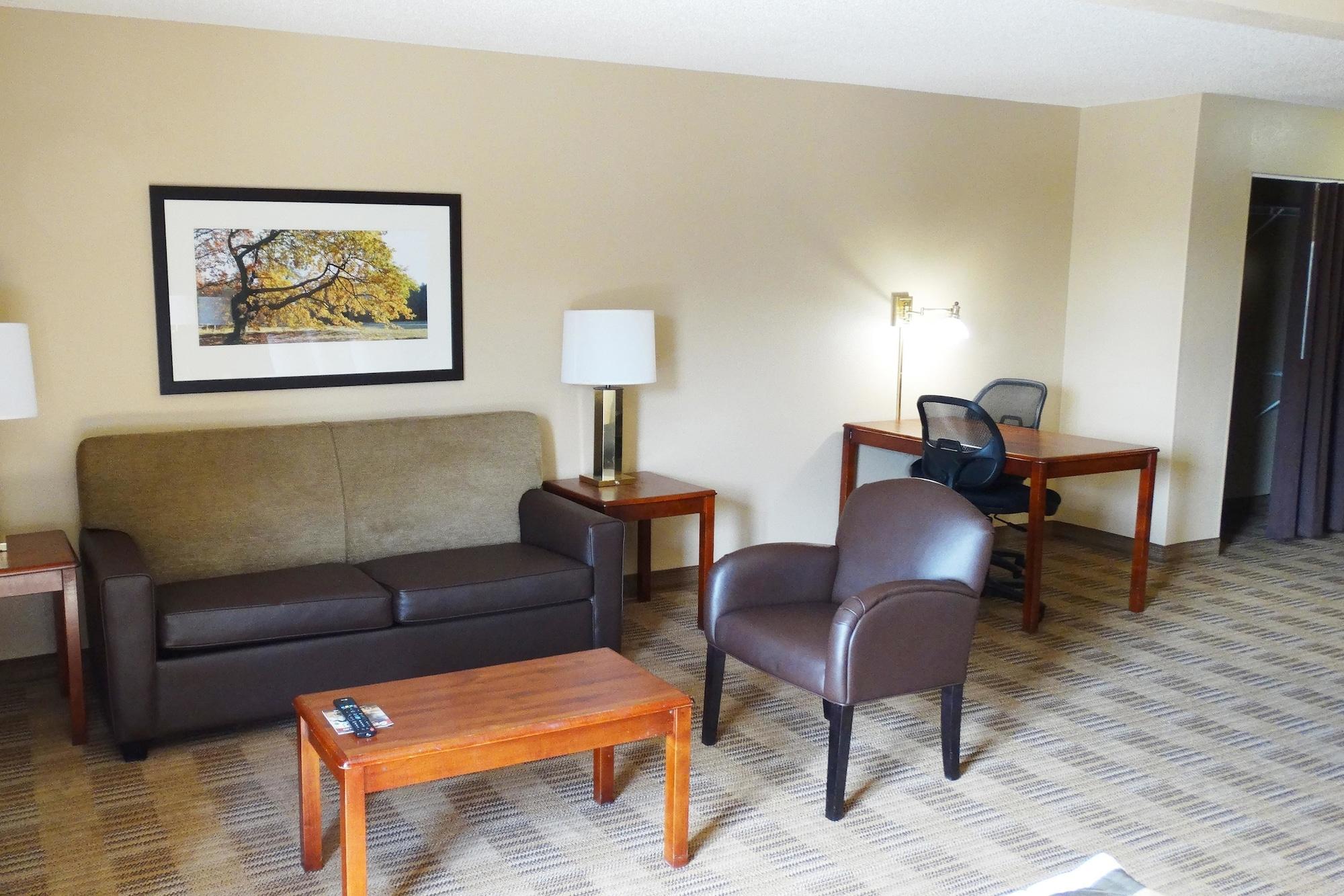 Suburban Studios Copley Akron West Екстериор снимка