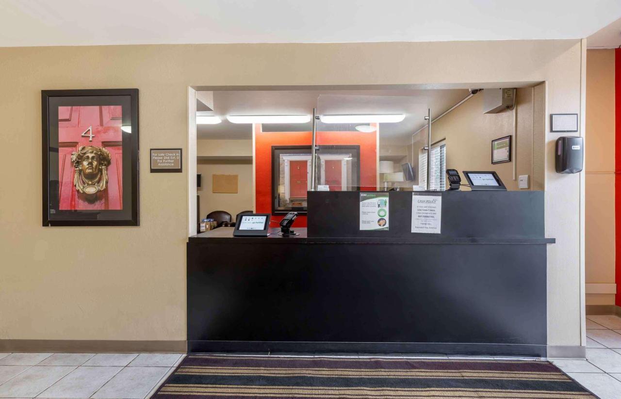 Suburban Studios Copley Akron West Екстериор снимка