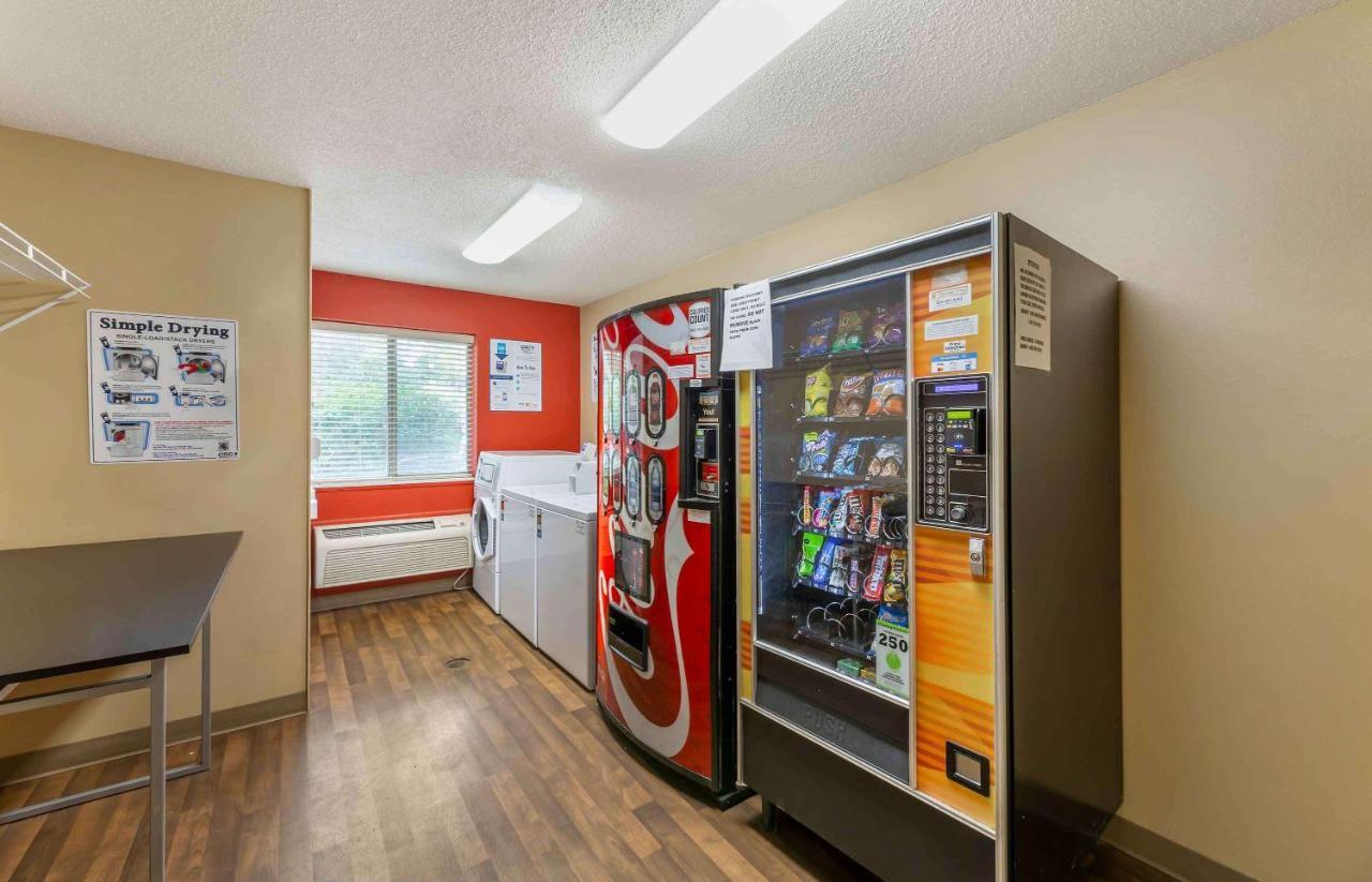 Suburban Studios Copley Akron West Екстериор снимка