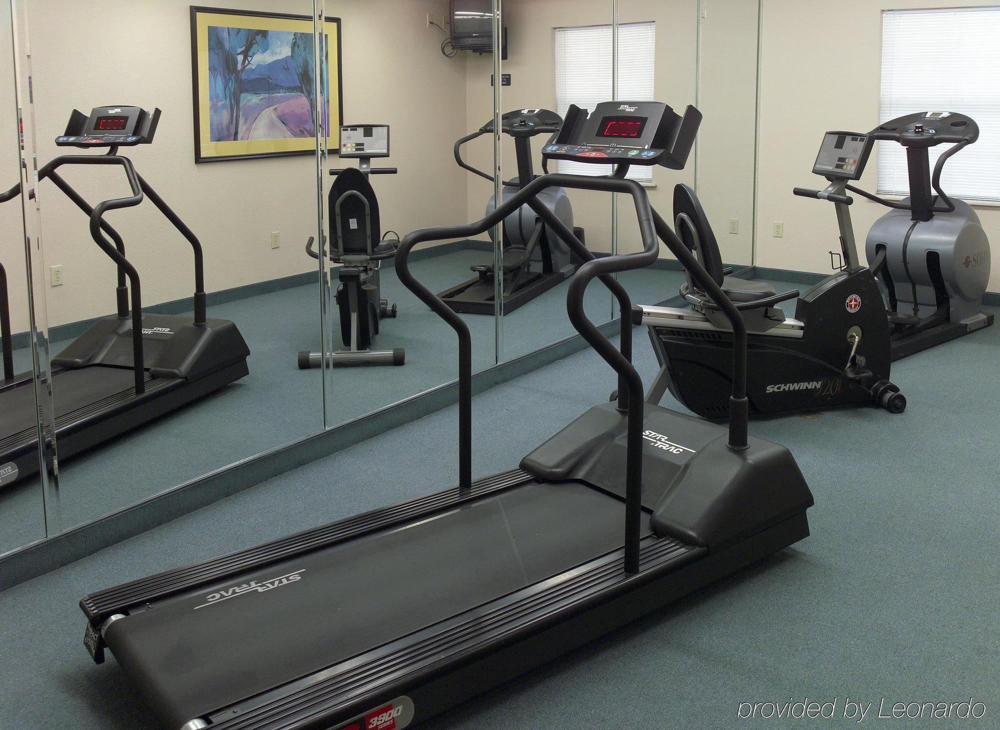Suburban Studios Copley Akron West Екстериор снимка